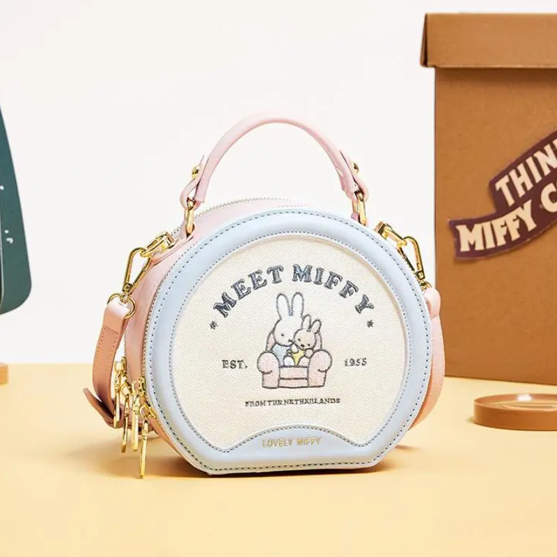 Miffy Rabbit Kawaii Anime Cart - Luxury Bags Edit recension och pris